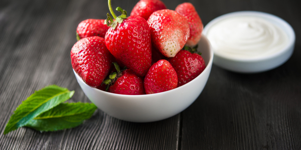 Hot Flies, Strawberries & Cream!